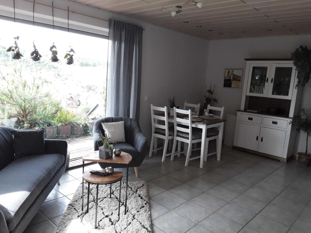 Appartement Haus Sonnenblick à Momlingen Extérieur photo